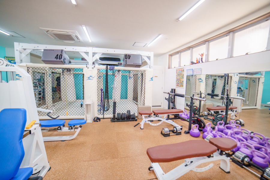 Shark Style Gym本八幡のフリーウェイト設備